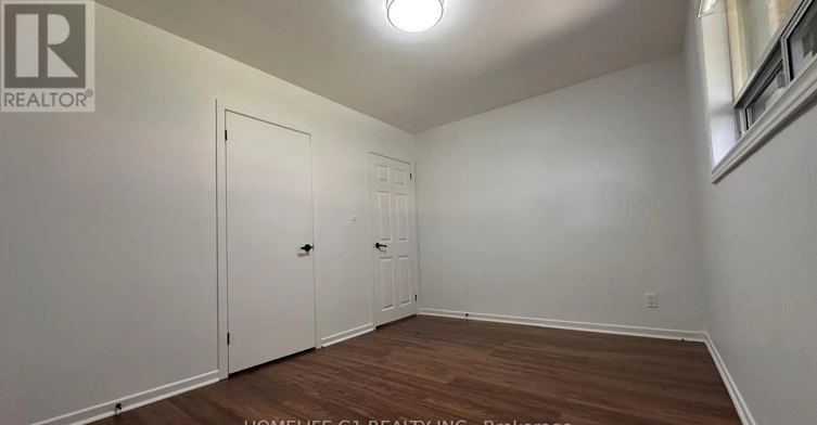 12 Primula Crescent, Toronto, ON, M9L 1K1 - 9