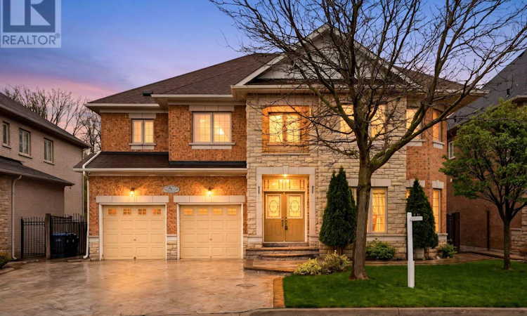 36 Valleyridge Crescent