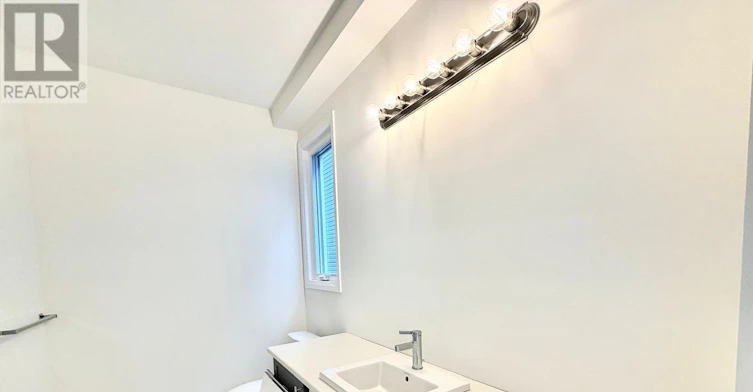 21 Royal Oak Crescent, Loyalist, ON, K0H 1G0 - 16