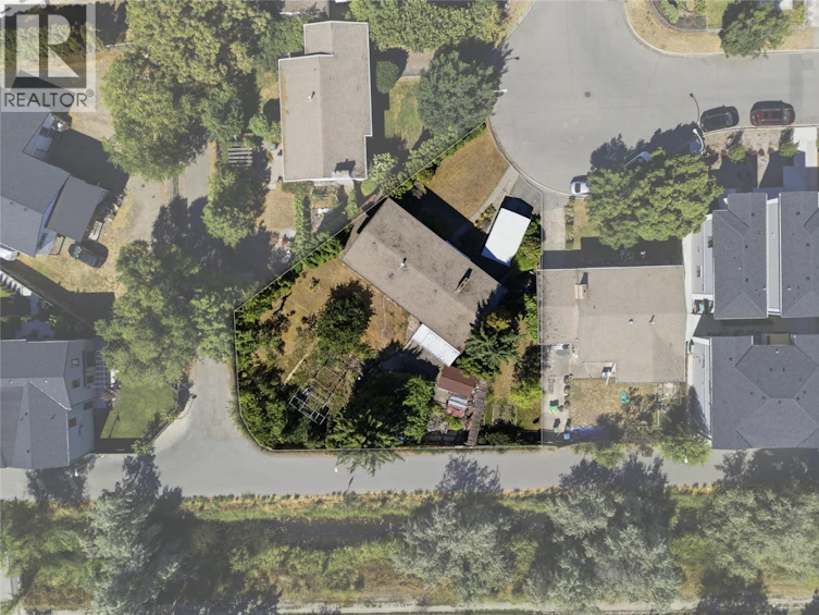 766 Coopland Crescent, Kelowna, BC, V1Y 2V1 - 2