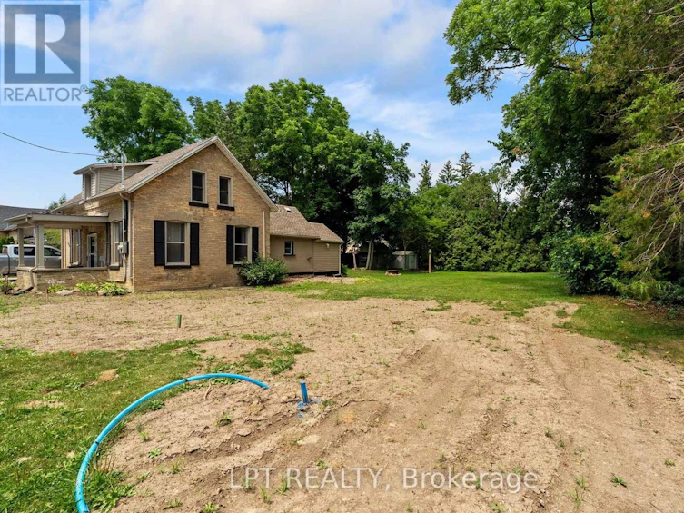 224 Roskeen Street, North Middlesex, ON, N0M 2K0 - 2