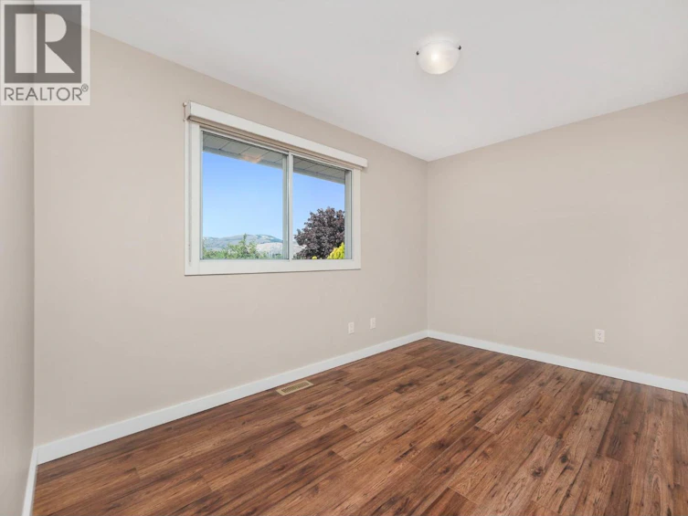 2604 12 Street, Vernon, BC, V1T 7Y7 - 18