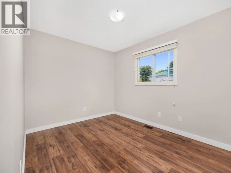2604 12 Street, Vernon, BC, V1T 7Y7 - 16
