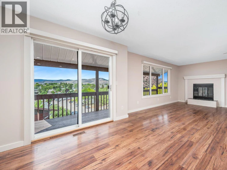 2604 12 Street, Vernon, BC, V1T 7Y7 - 8