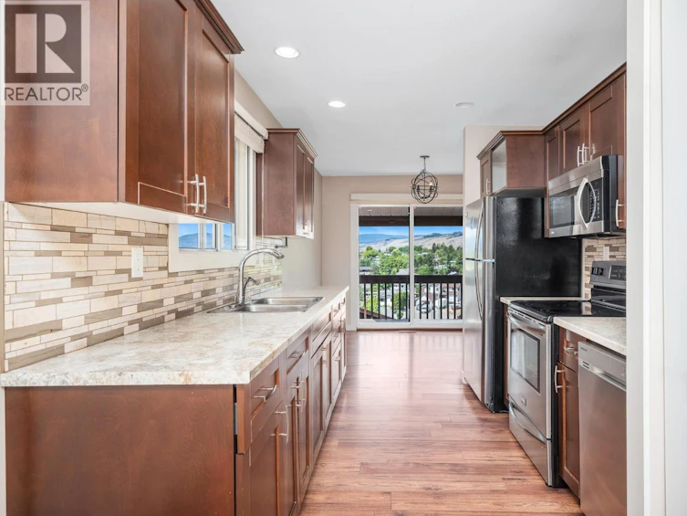 2604 12 Street, Vernon, BC, V1T 7Y7 - 5