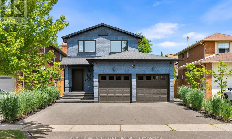 83 Governor Crescent