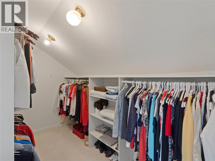104-45 Hudson's Bay Trail, Kamloops, BC, V2C 6N5 - 23