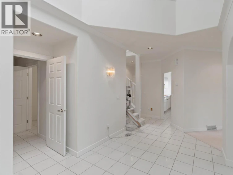 104-45 Hudson's Bay Trail, Kamloops, BC, V2C 6N5 - 8