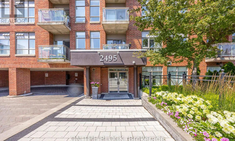 107-2495 Dundas Street W
