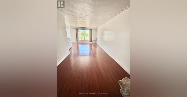 7276 Shallford Road, Mississauga, ON, L4T 2P7 - 5