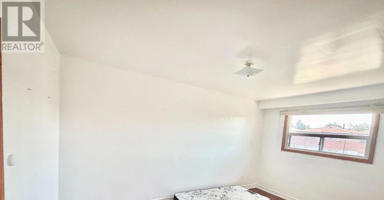 7276 Shallford Road, Mississauga, ON, L4T 2P7 - 7