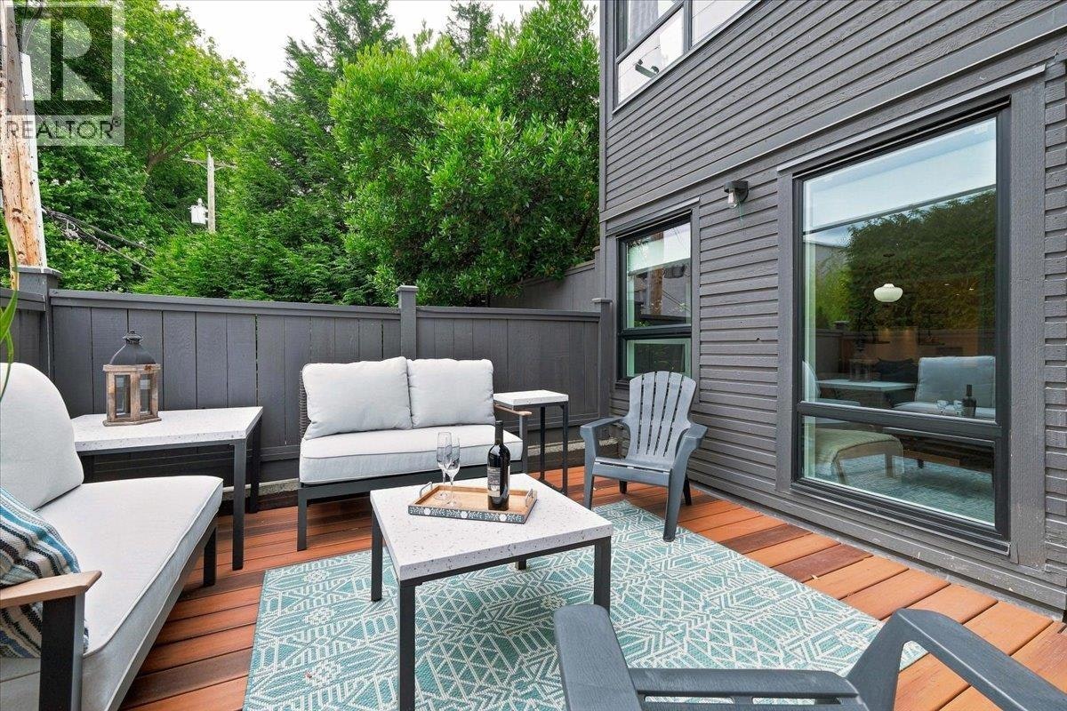 107-2455 York Avenue, Vancouver, BC, V6K 1C9