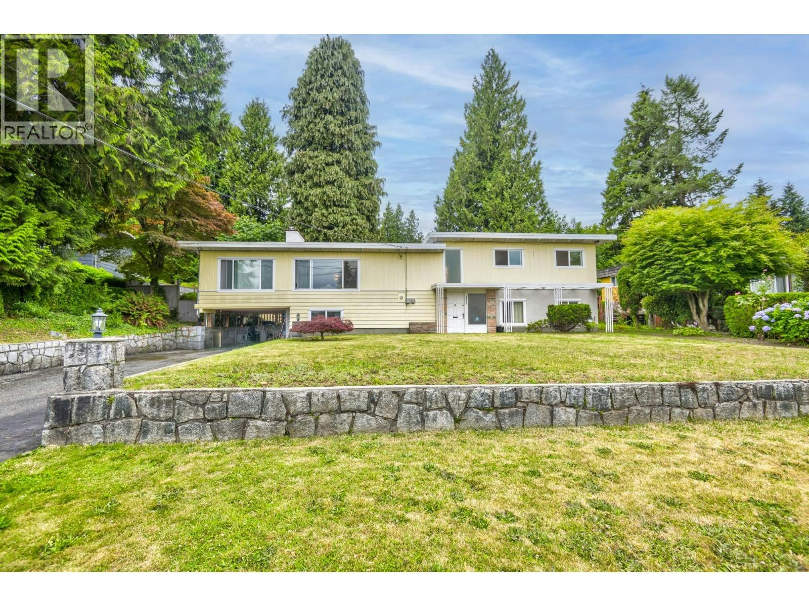 3028 Starlight Way, Coquitlam, BC, V3C 3P6