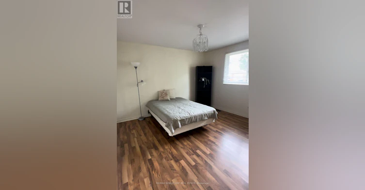166 Collings Avenue, Bradford West Gwillimbury, ON, L3Z 1W1 - 4