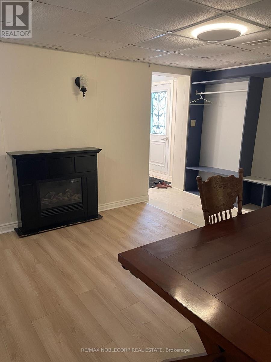 166 Collings Avenue, Bradford West Gwillimbury, ON, L3Z 1W1 - 8