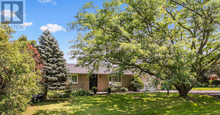 10 Queen Anne Crescent, Ottawa, ON, K2C 3H1 - 2