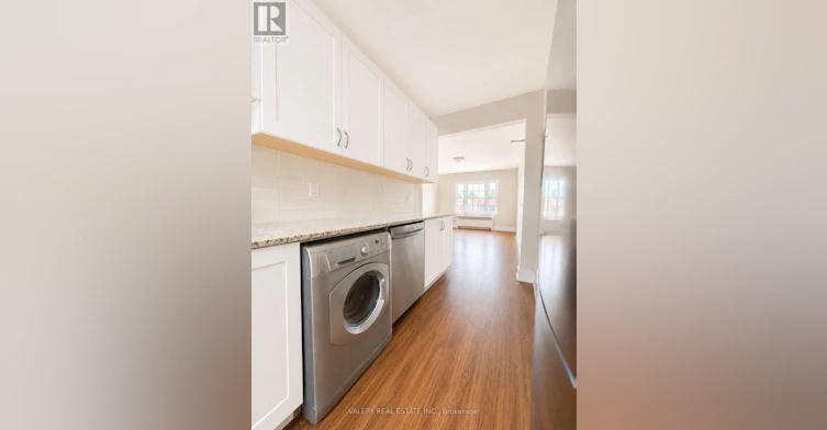 L24-2 Sutherland Drive, Toronto, ON - 2