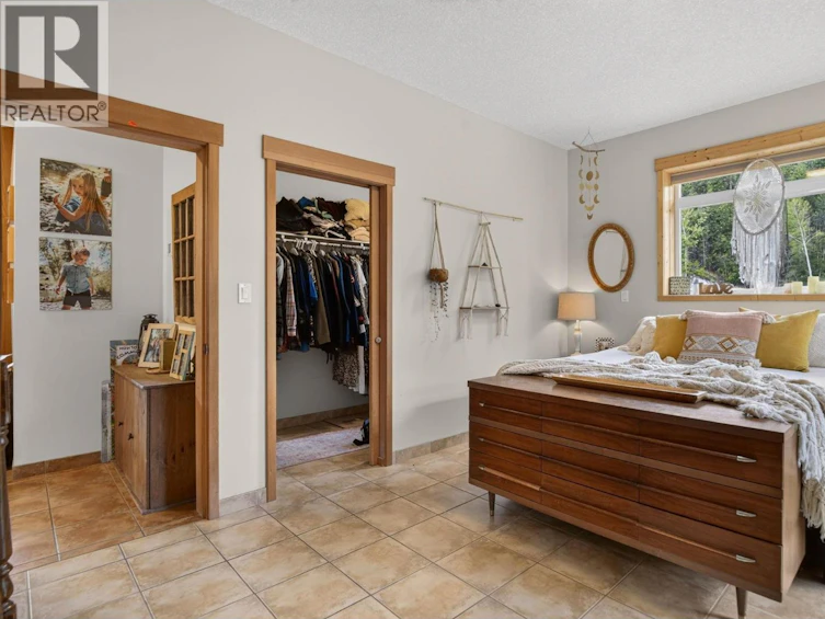 1124 W Fish Lake Road, Summerland, BC, V0H 1Z8 - 27