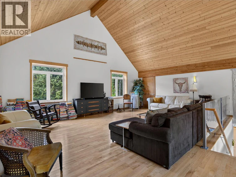 1124 W Fish Lake Road, Summerland, BC, V0H 1Z8 - 53