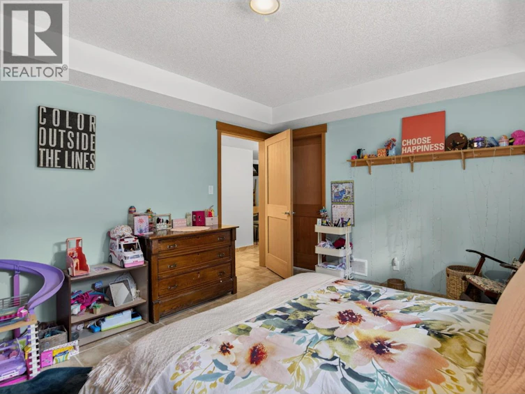1124 W Fish Lake Road, Summerland, BC, V0H 1Z8 - 52