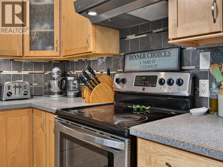 1124 W Fish Lake Road, Summerland, BC, V0H 1Z8 - 19