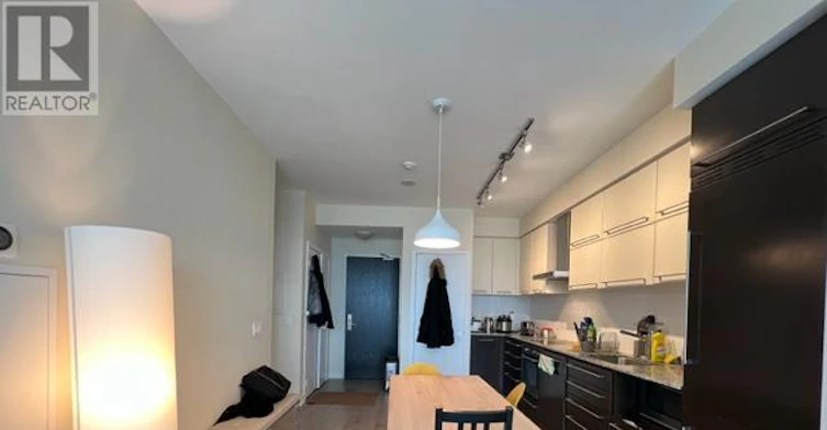 1803-770 Bay Street, Toronto, ON, M5G 0A6 - 4