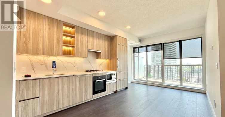916-68 Esther Shiner Boulevard, Toronto, ON, M2K 0J6 - 3