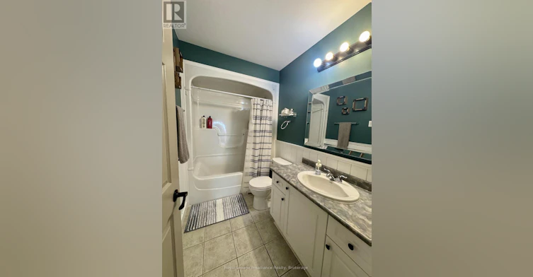 19 Briardale Boulevard, Quinte West, ON, K8V 6R1 - 18
