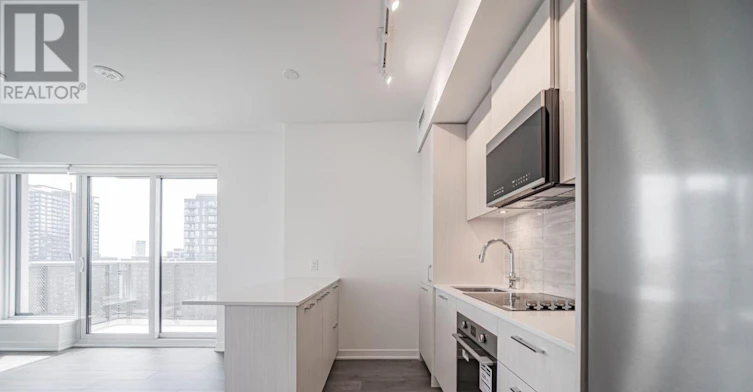 903-10 Oak Street, Toronto, ON, M5A 0Z1 - 18
