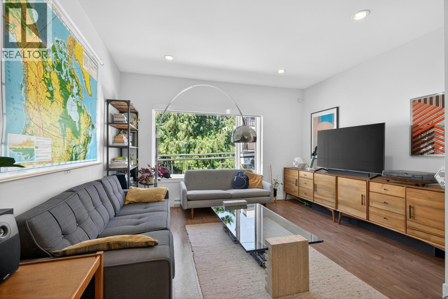 217-455 E 16th Avenue, Vancouver, BC, V5T 2T8