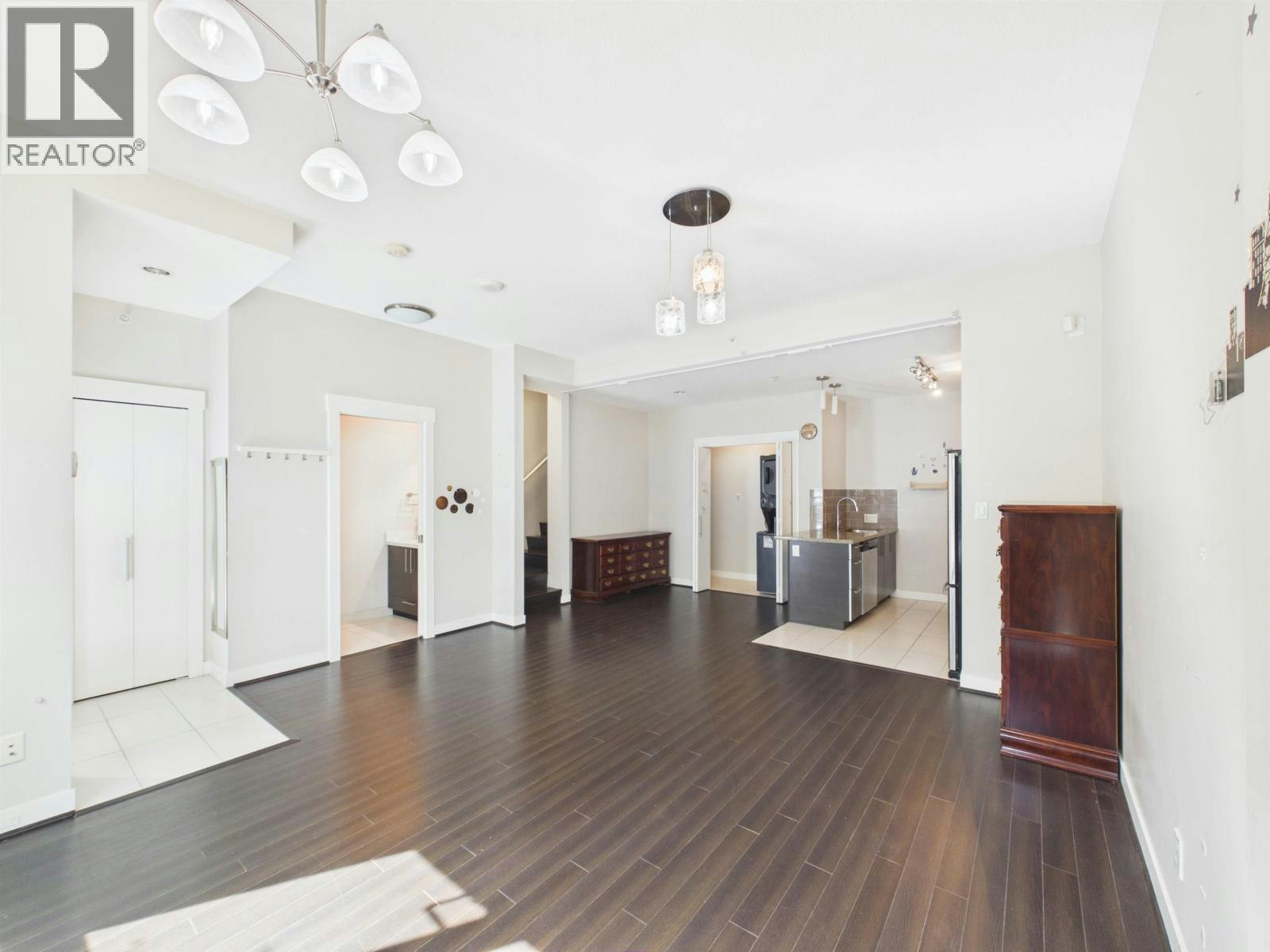 3-6733 Buswell Street, Richmond, BC, V6Y 0E3