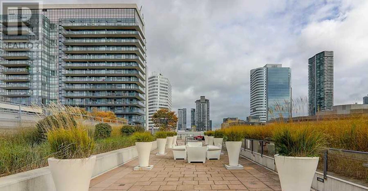 108-111 Elizabeth Street, Toronto, ON, M5G 1P7 - 17