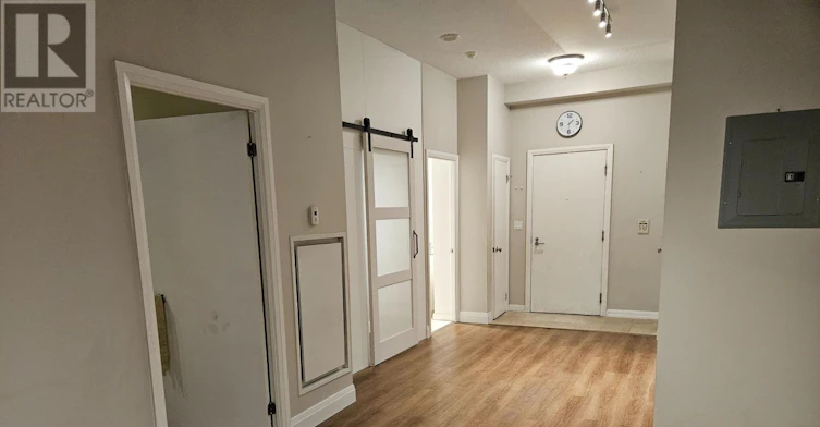 108-111 Elizabeth Street, Toronto, ON, M5G 1P7 - 8