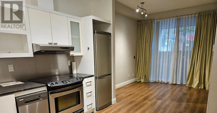 108-111 Elizabeth Street, Toronto, ON, M5G 1P7 - 2