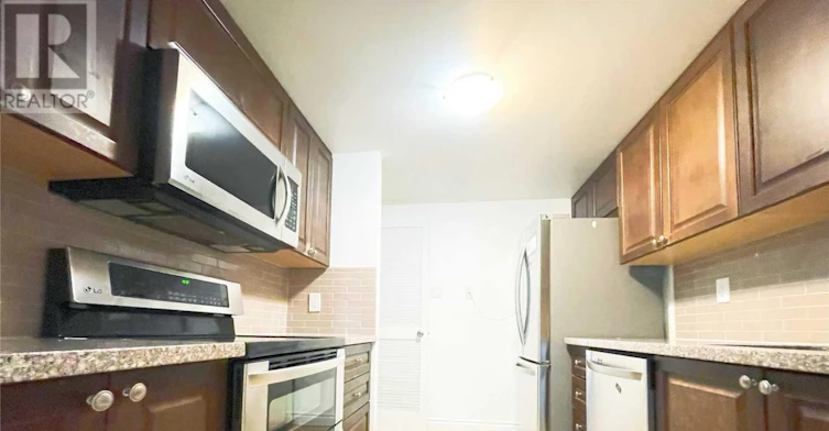 404-717 Bay Street, Toronto, ON, M5G 2J9 - 2