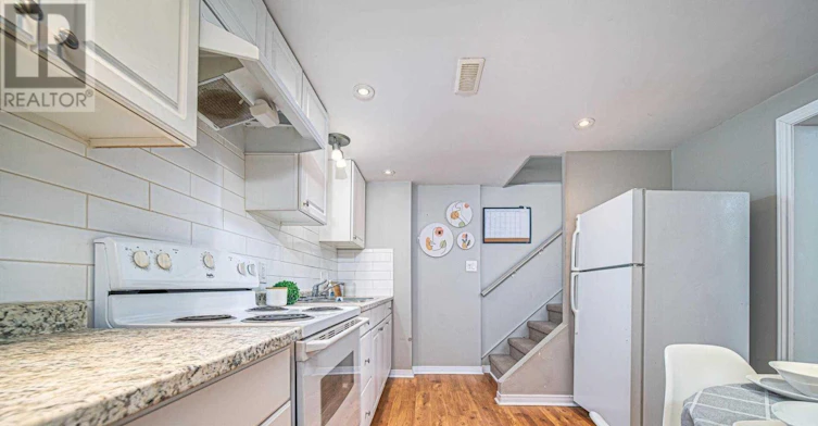 901 Lilac Terrace, Whitby, ON, L1N 2A6 - 3