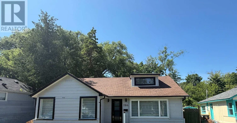 286 Crestwood Drive, Georgina, ON, L4P 1H6