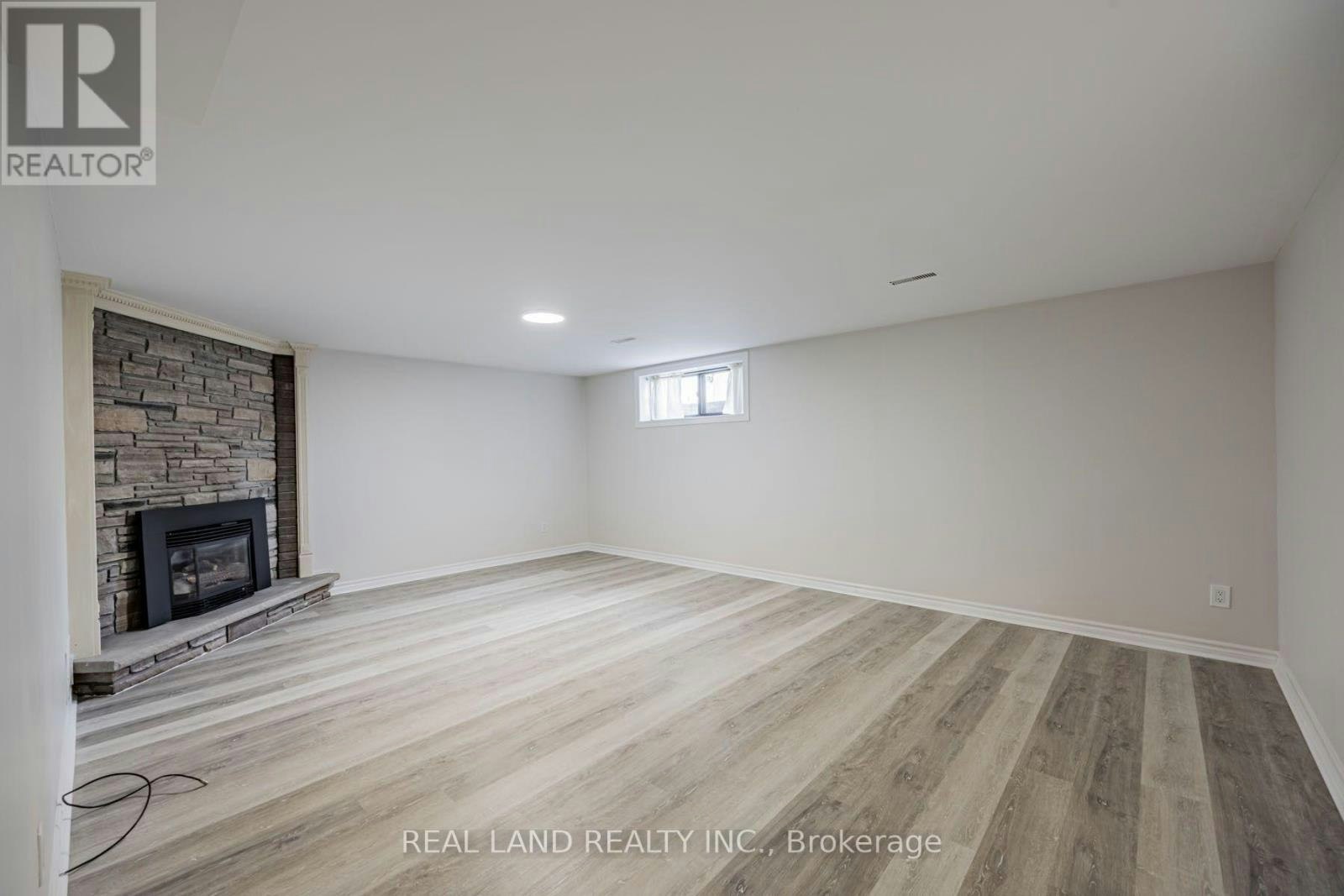 LOWER-274 Timothy Court, Mississauga, ON, L5G 2B4 - 11