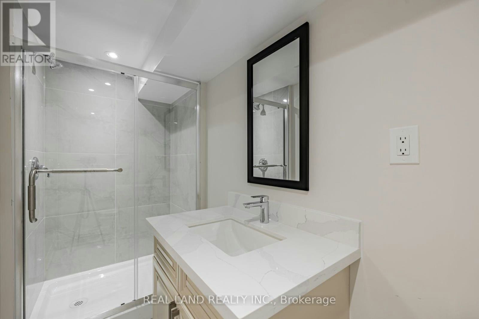 LOWER-274 Timothy Court, Mississauga, ON, L5G 2B4 - 12