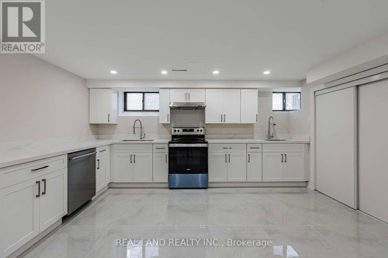 LOWER-274 Timothy Court, Mississauga, ON, L5G 2B4 - 7