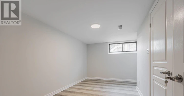 LOWER-274 Timothy Court, Mississauga, ON, L5G 2B4 - 17