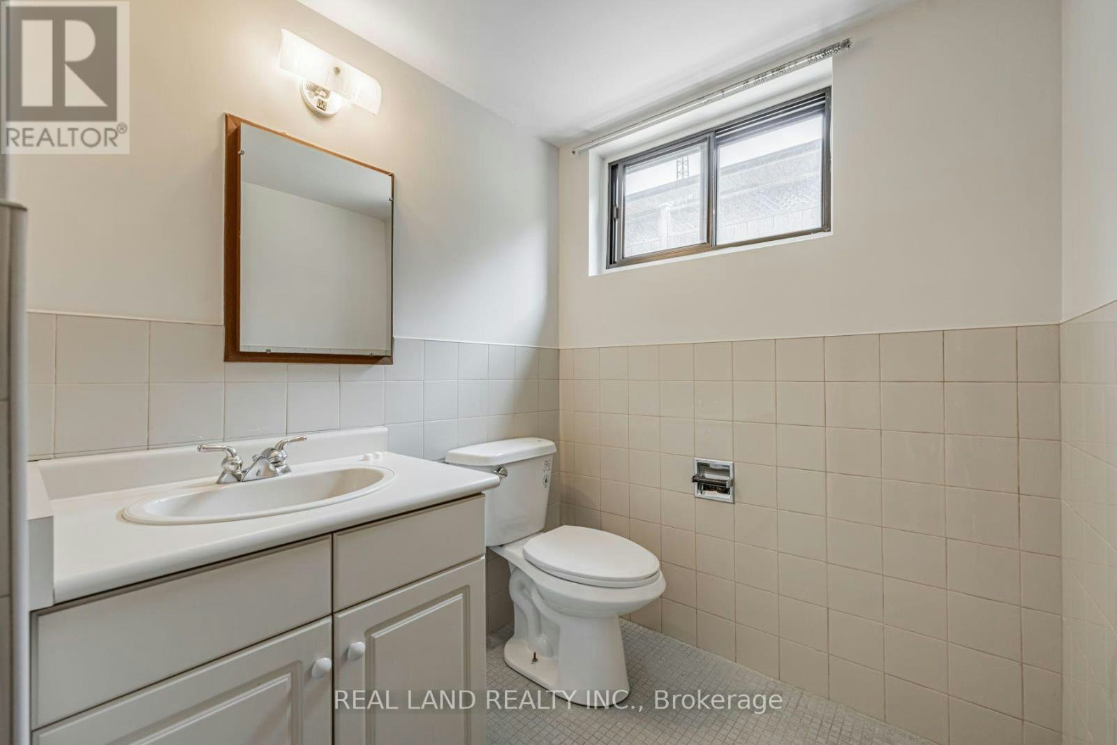 LOWER-274 Timothy Court, Mississauga, ON, L5G 2B4 - 4