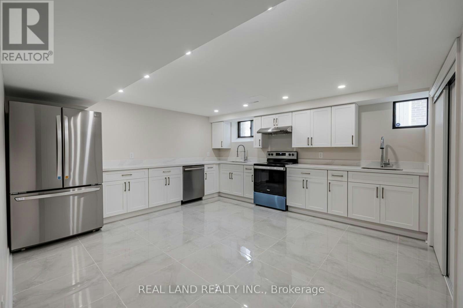 LOWER-274 Timothy Court, Mississauga, ON, L5G 2B4 - 6