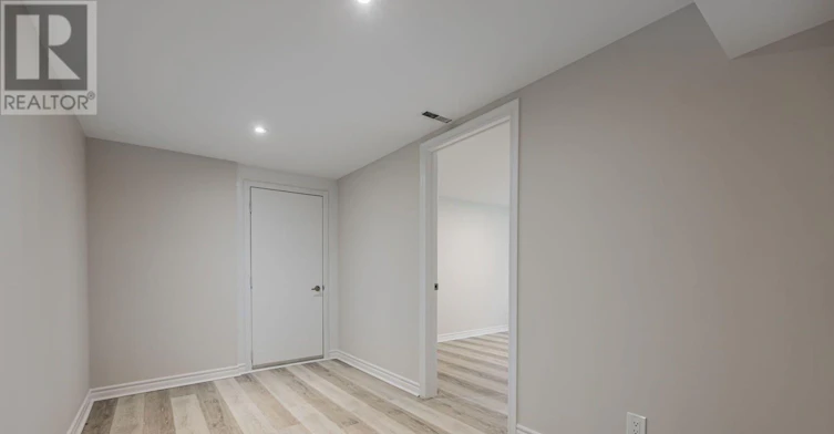 LOWER-274 Timothy Court, Mississauga, ON, L5G 2B4 - 18