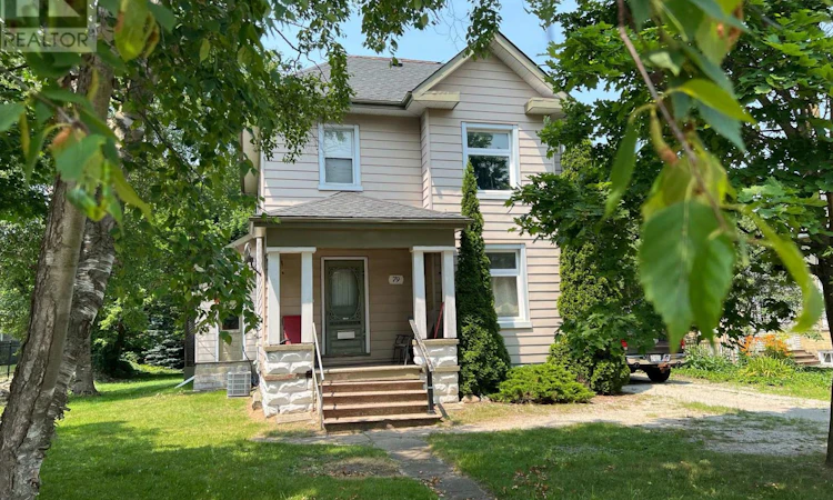 79 Albert Street S