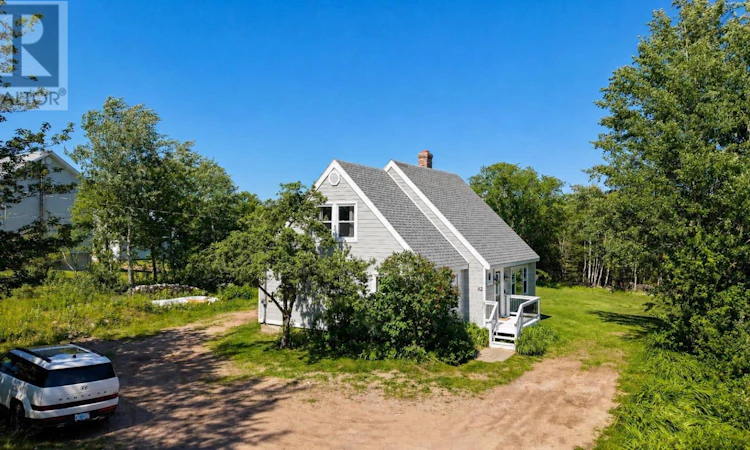 42 Courtney Road