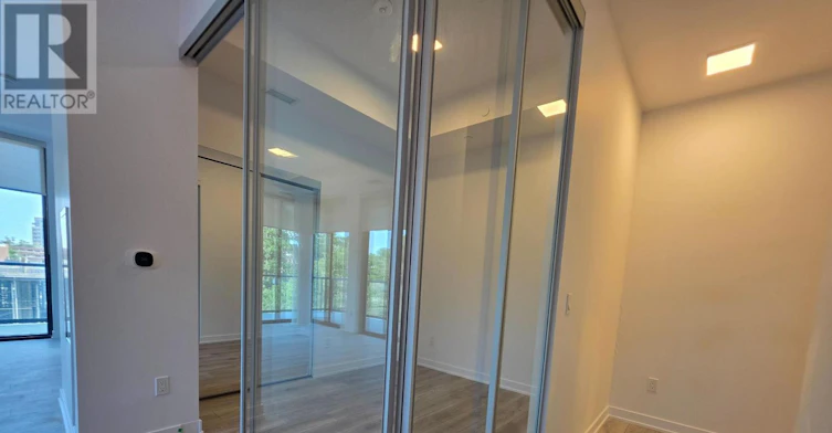 201-29 Green Trail Court, Toronto, ON, M2K 0J9 - 21