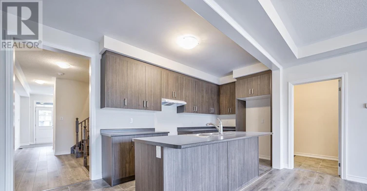 61 Kenneth Rogers Crescent, East Gwillimbury, ON, L9N 0S3 - 12
