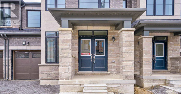 61 Kenneth Rogers Crescent, East Gwillimbury, ON, L9N 0S3