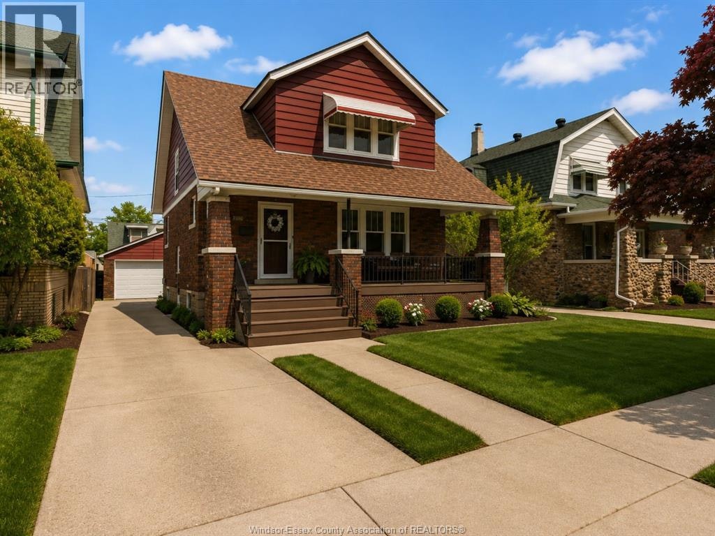 2306 Lincoln Road, Windsor, ON, N8W 2R5